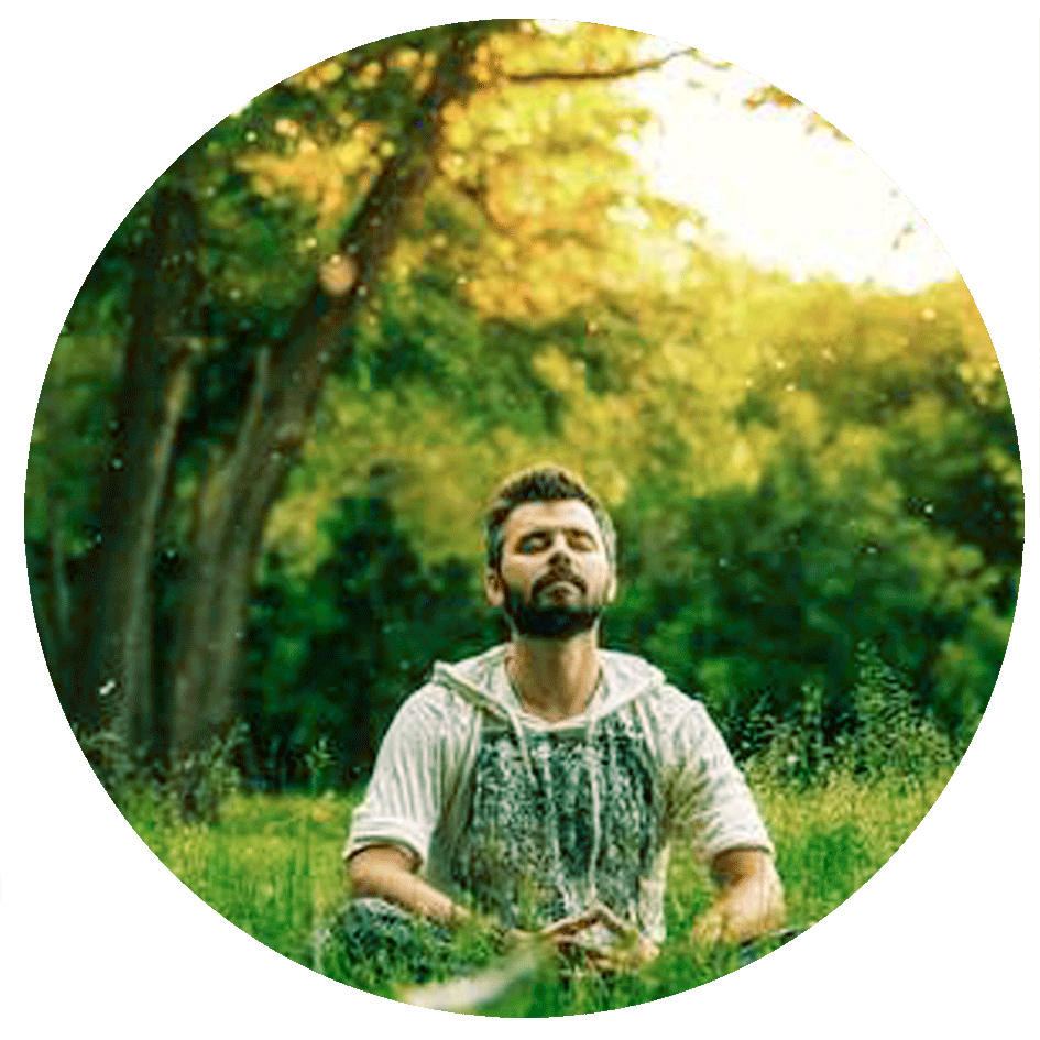 Hombre meditando Templo Chan México